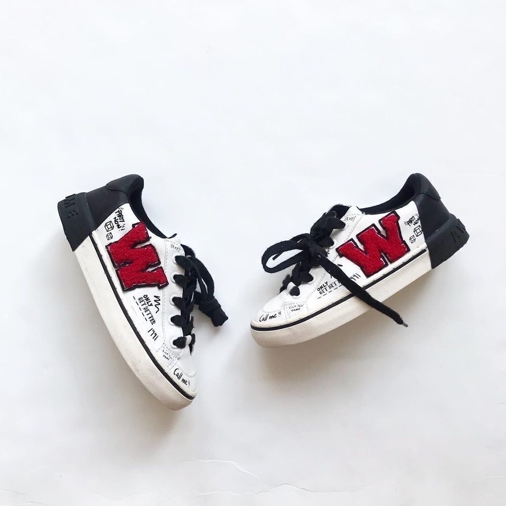 ZARA graffiti low cut sneaker VGUC 30/31 (12.5/13)